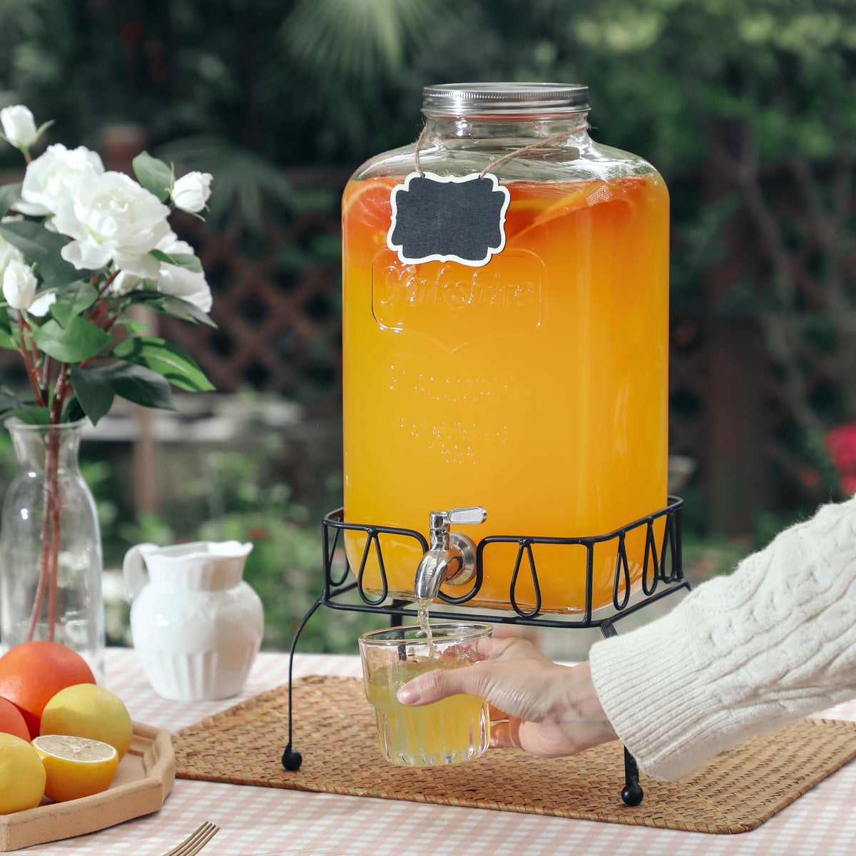 2 Gallon Glass Drink Dispenser with Stand Q9932